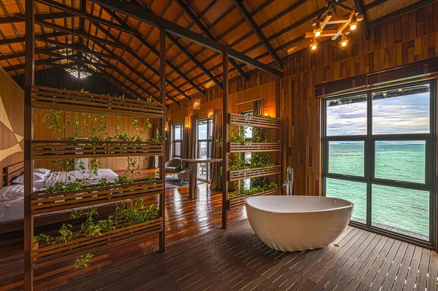 Panoramic chalet bathroom at Pearl Island Resort